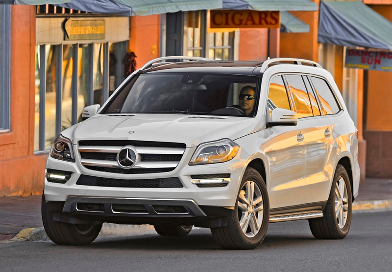 Illustration for article titled 2013 Mercedes GL350 BlueTEC - A diesel-powered Panzer